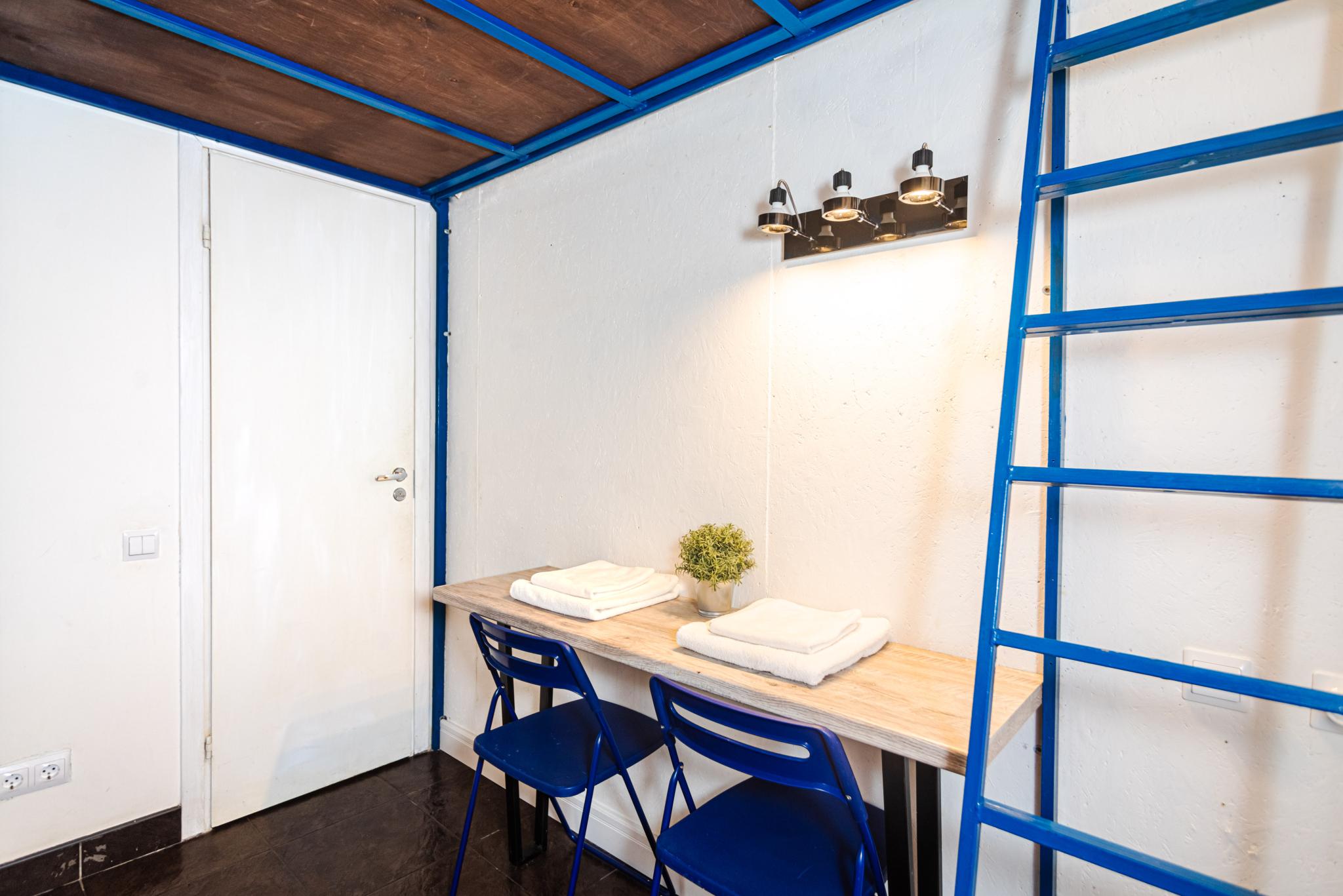 Фото BookCase Hostel