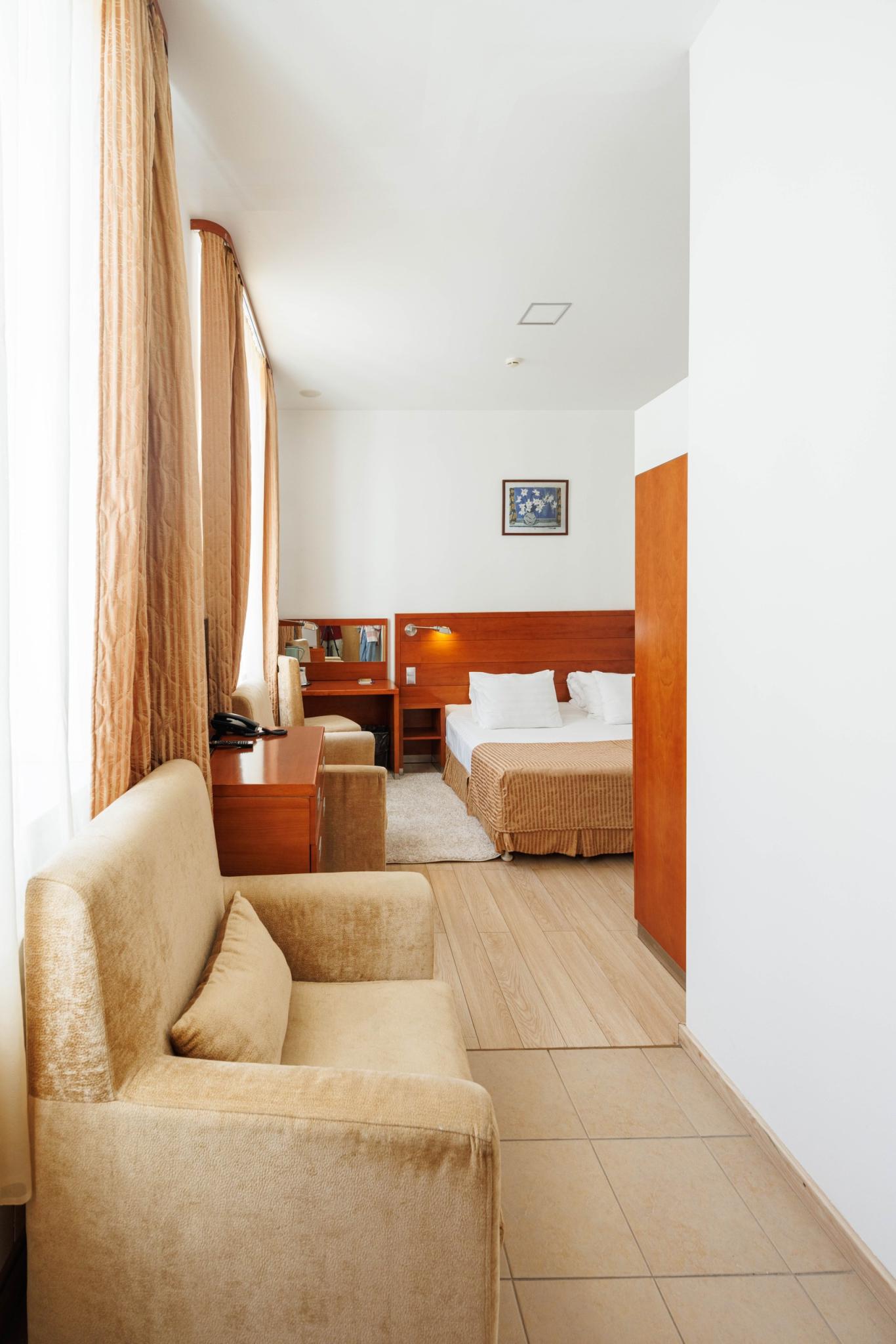 Фото отеля 2