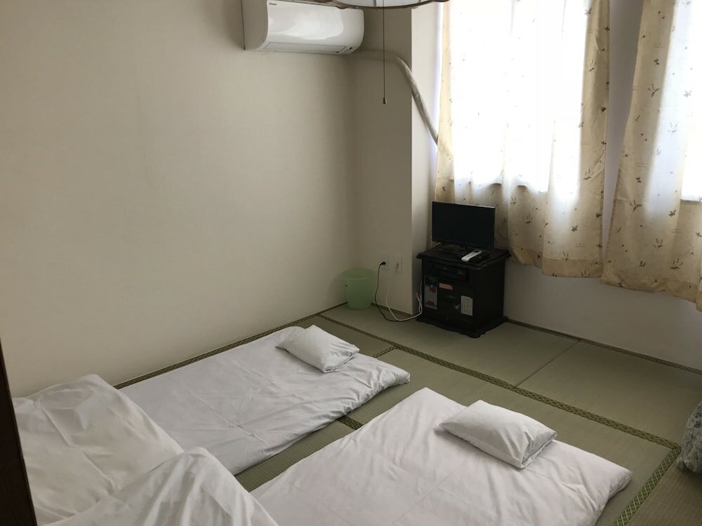 Фото Business Hotel Tenmonkan Park - Hostel