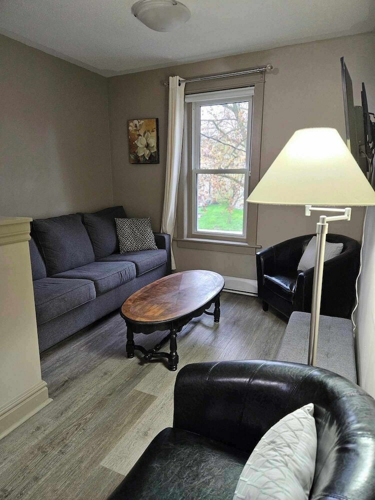 Фото France and Flowers - Private 3-Bed Apartment