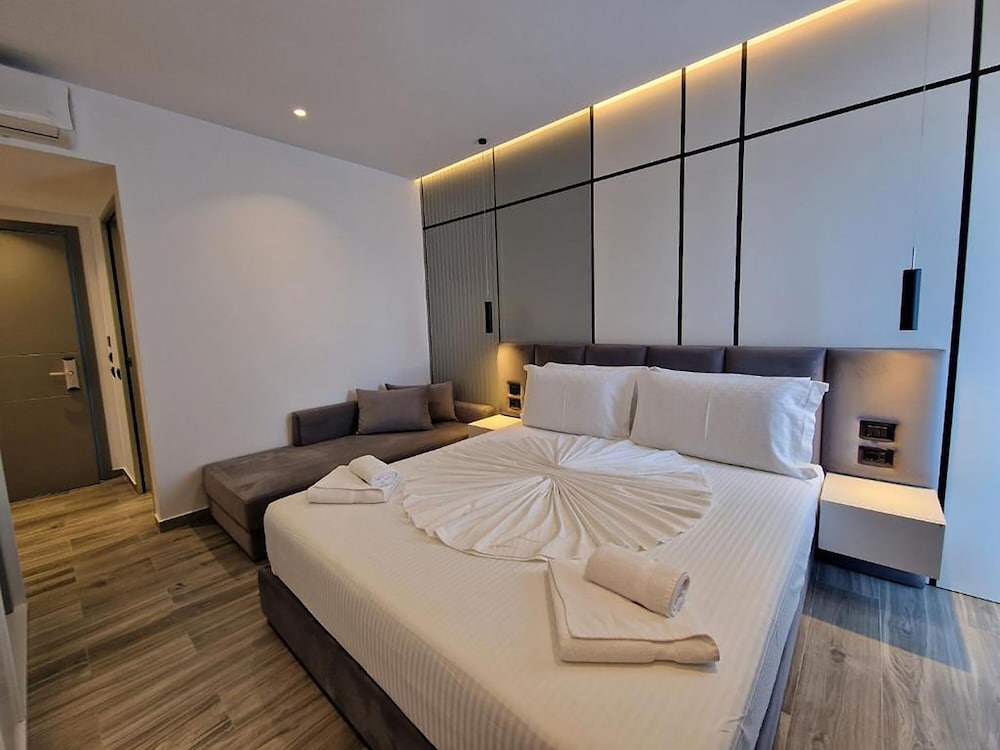 Фото Admiro Hotel