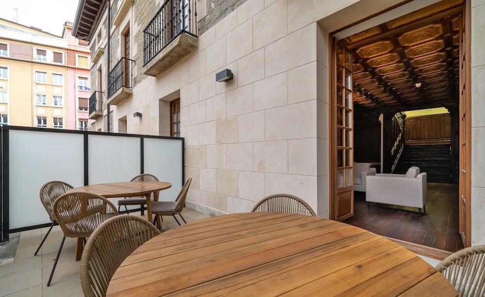 Фото Limehome Vitoria Palacio Álava-Velasco