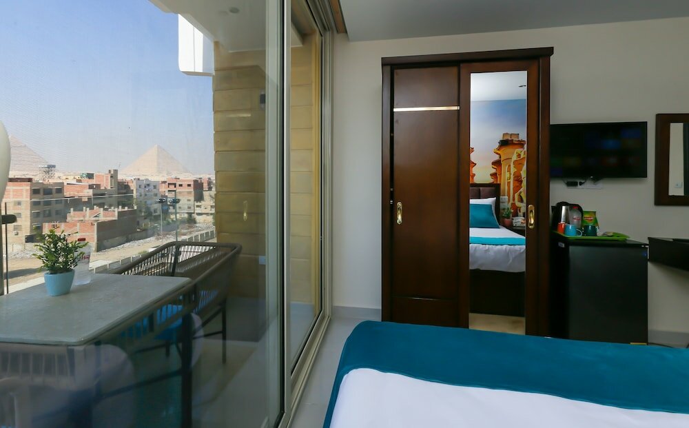 Фото Diamonds Pyramids View Inn