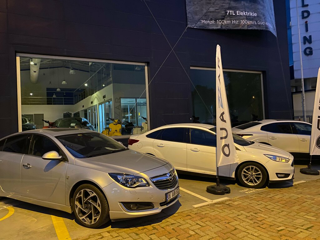Used car dealer Arkas Automotive, Izmir, photo
