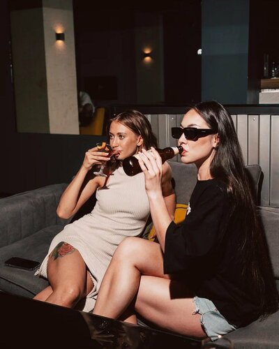 Моншадан эротикалық суреттер