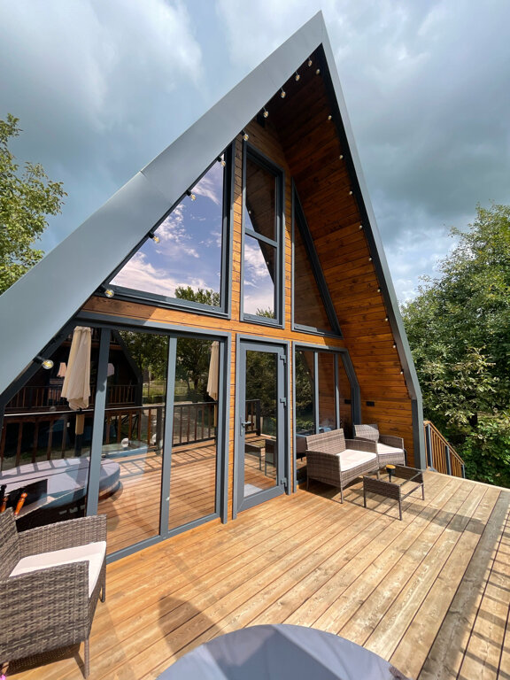 Фото Лео Ленд