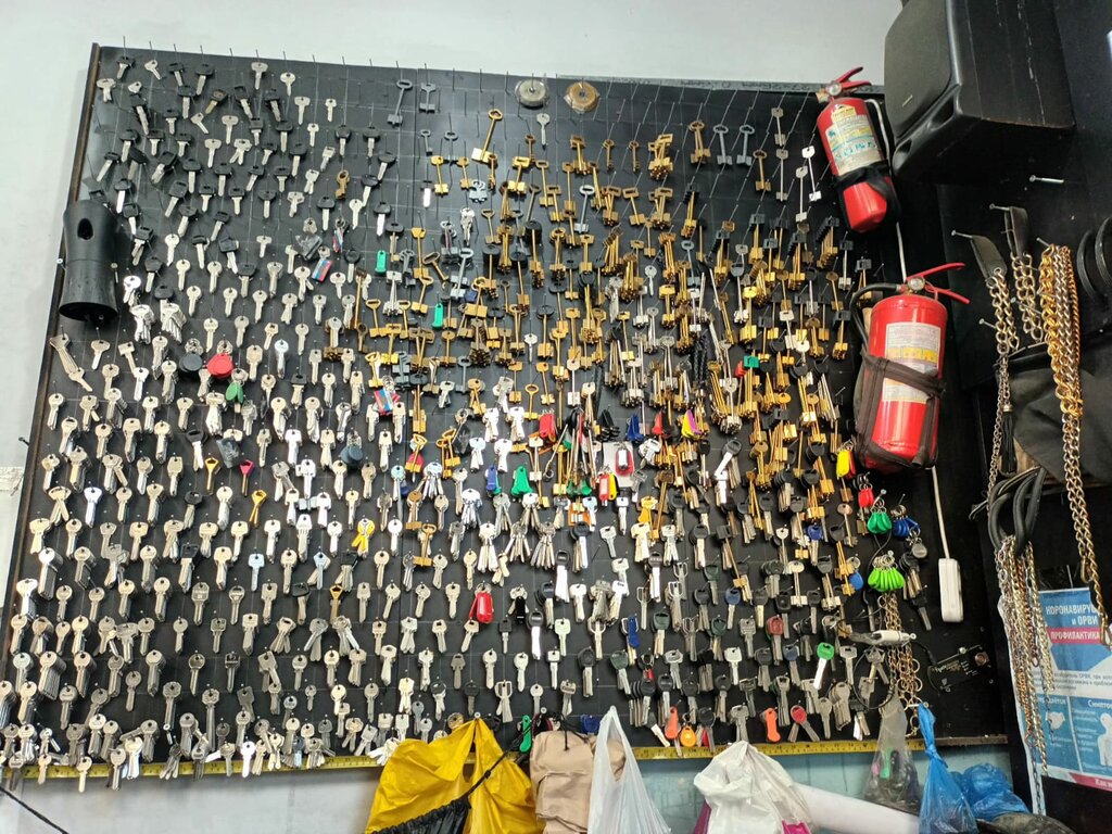 Shoes repair Masterskaya po remontu obuvi i izgotovleniyu klyuchey, Ufa, photo