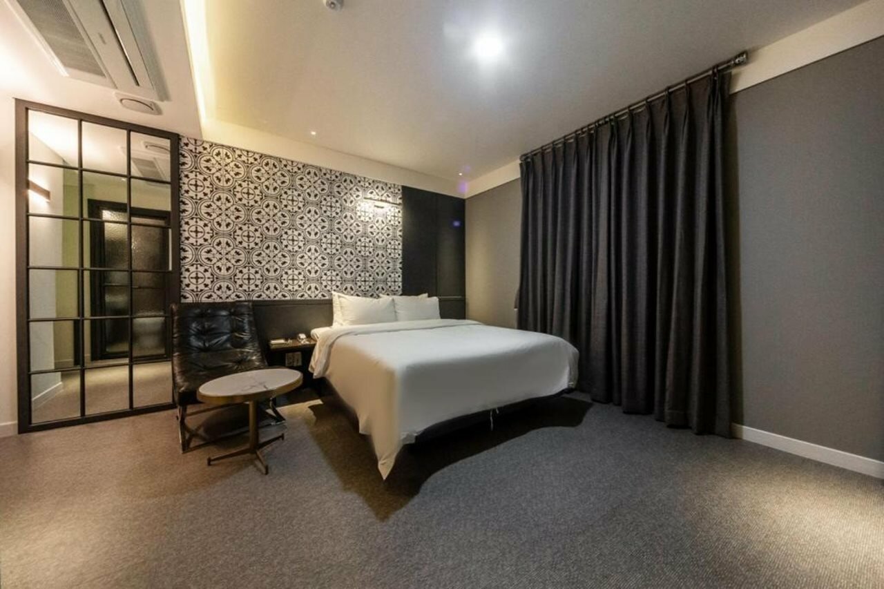 Фото West In Hotel