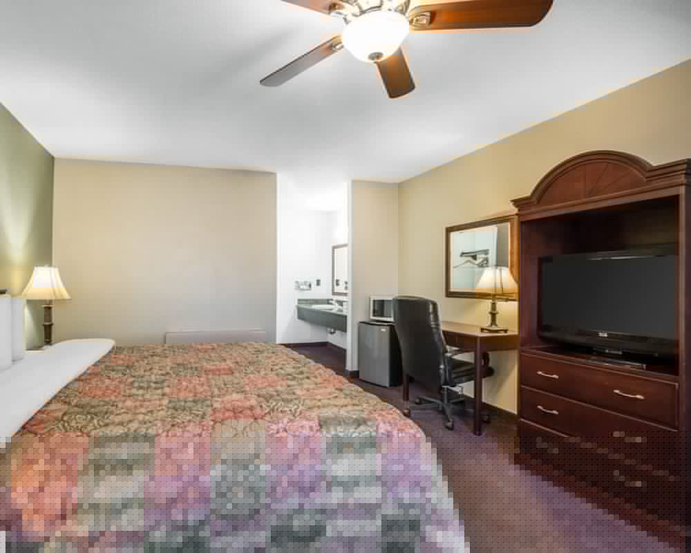 Фото Quality Inn & Suites Cameron Park Shingle Springs