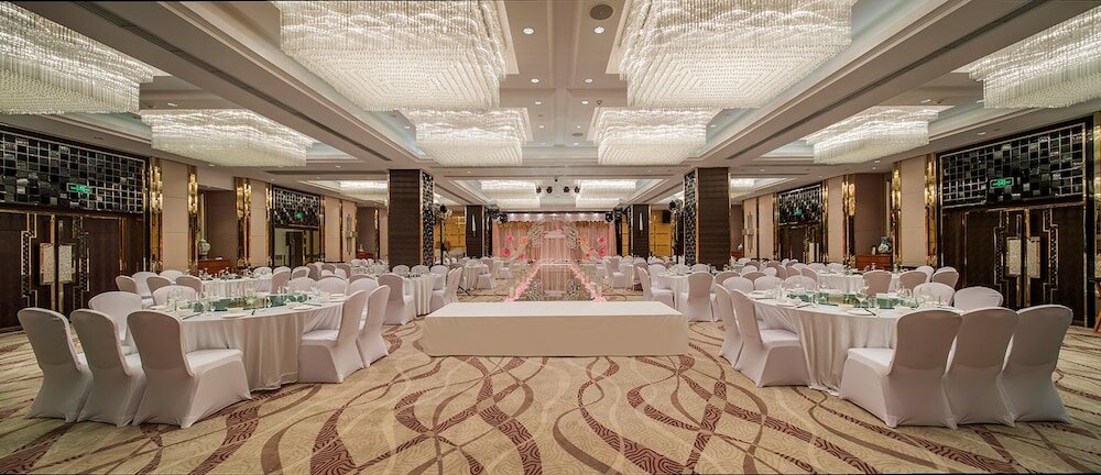 Фото Howard Johnson Jinyi Hotel Chongqing