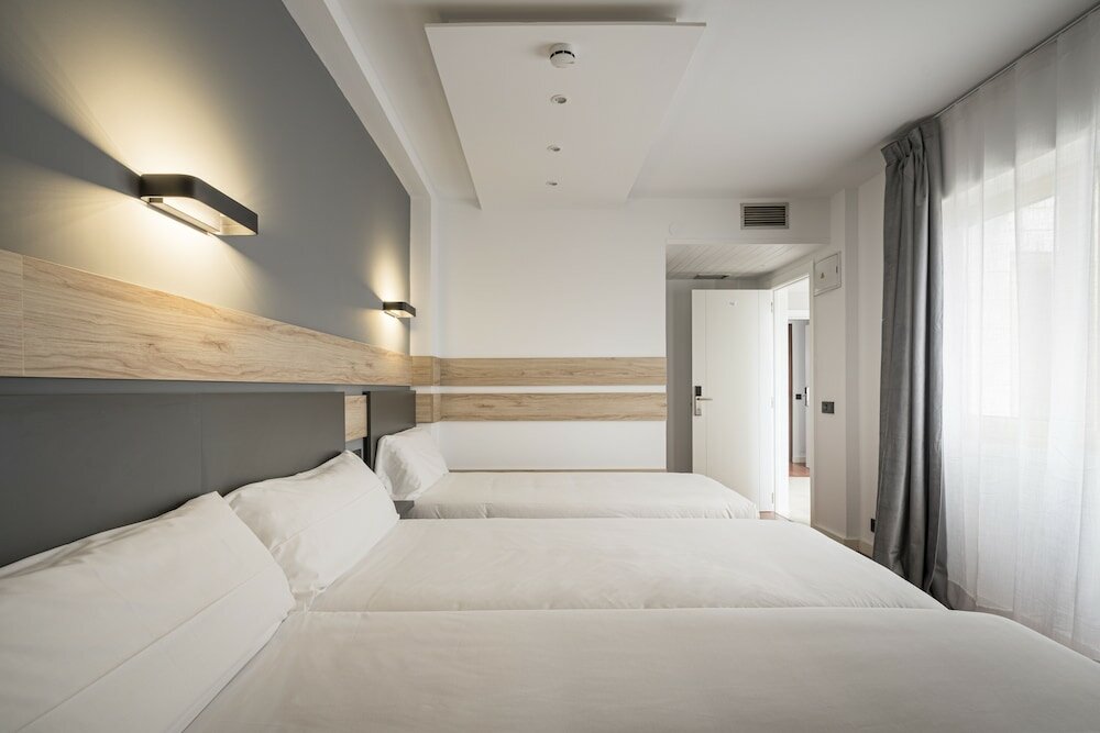 Фото 140197444300