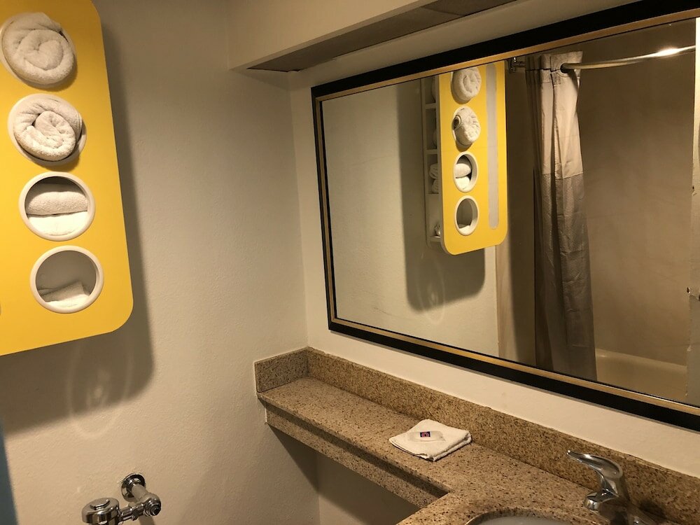 Фото Motel 6 Washington, Dc