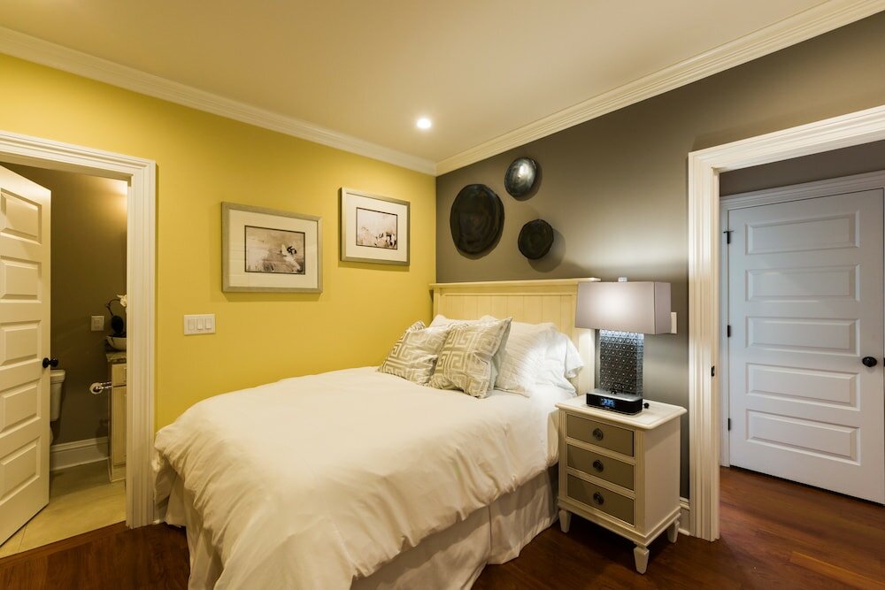 Фото The Quarters on King