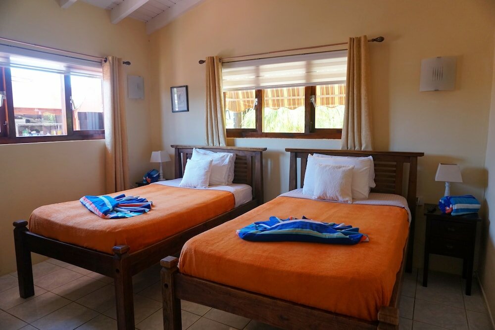 Фото Cariñas Studio Apartments