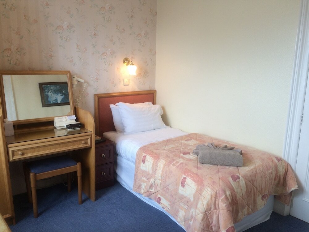 Фото Grange Lodge Hotel