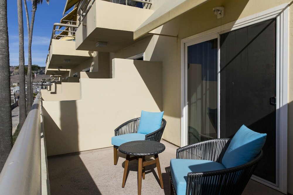 Фото Sandcastle Hotel on the Beach