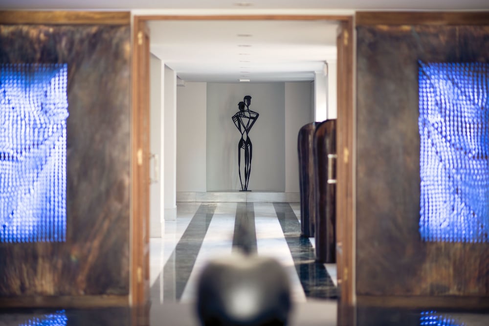 Фото Avra City Boutique Hotel