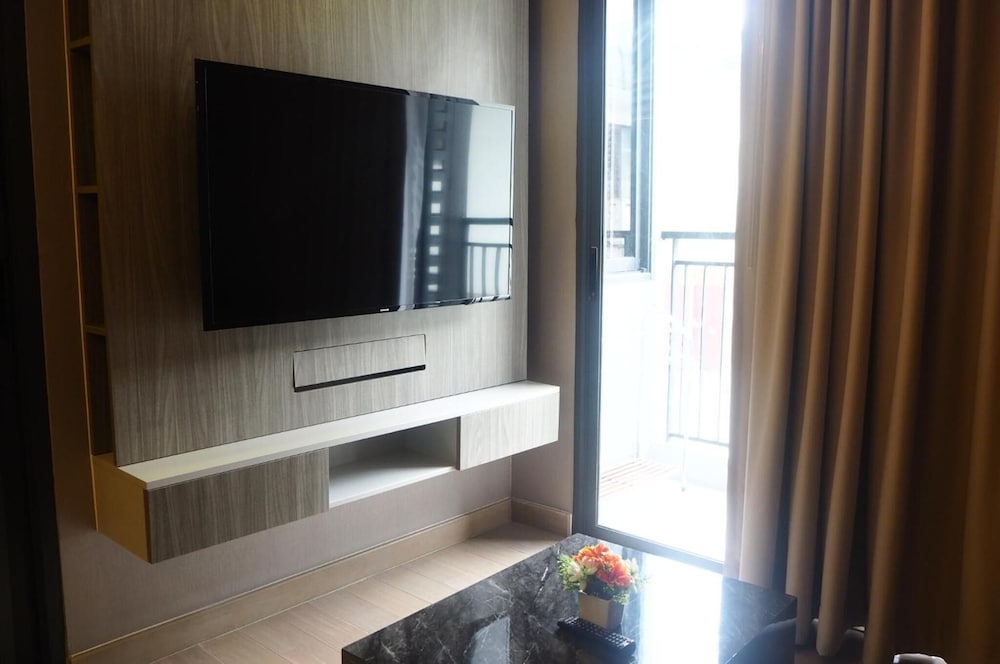 Фото Dazzle Residence