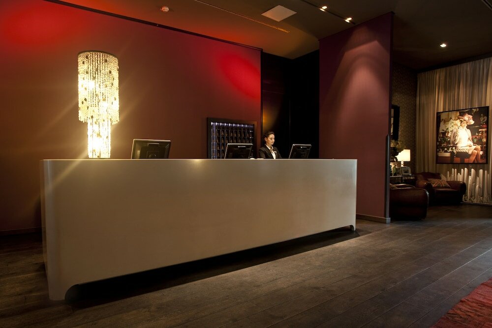 Фото The George Hotel