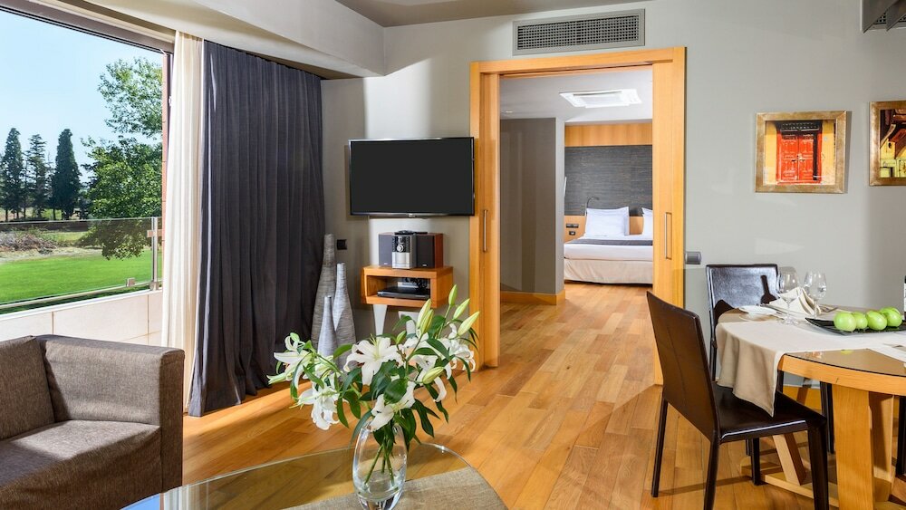 Фото Alexander Beach Hotel & SPA