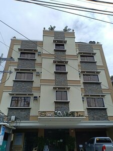 Гостиница East Square Inn