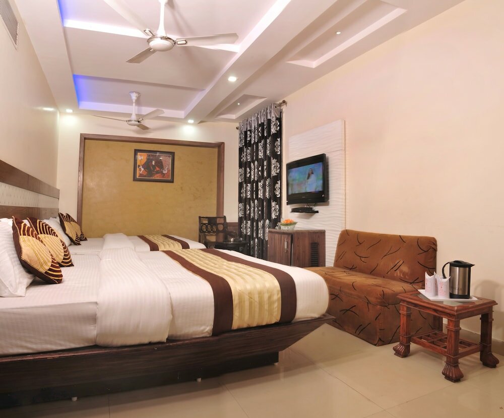 Фото Hotel Staywell Dx