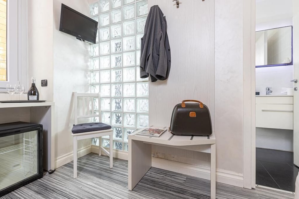 Фото Spagna Boutique Luxury Suites