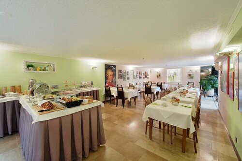 Гостиница Tulip Inn Lausanne Beaulieu в Лозанне