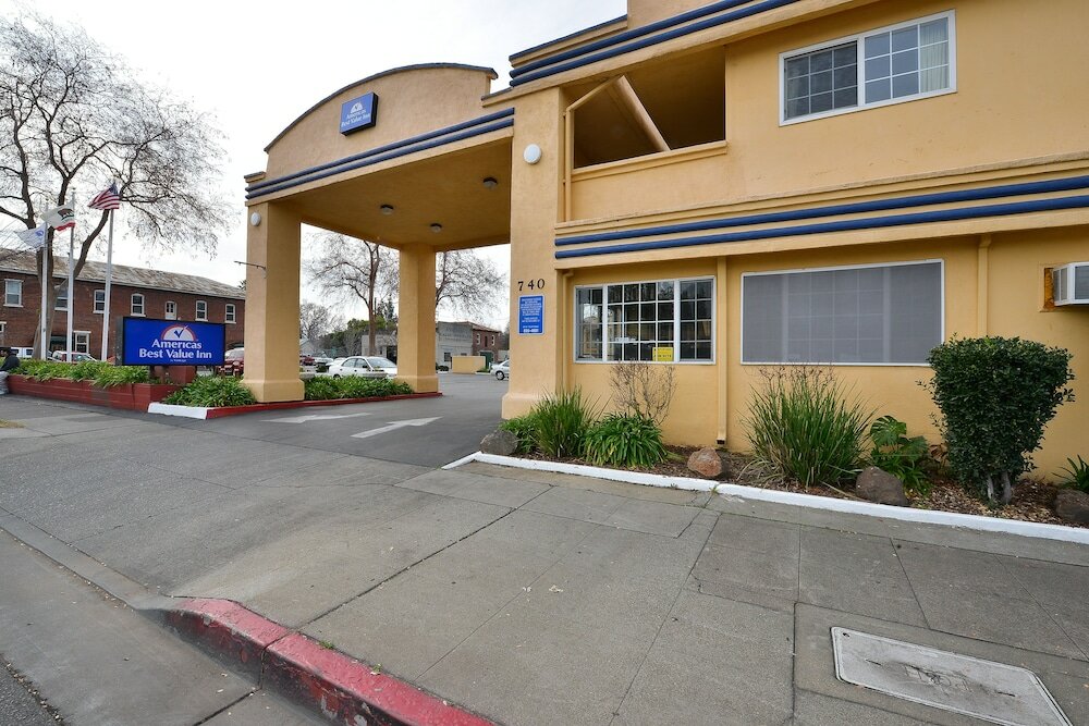 Фото Americas Best Value Inn Chico