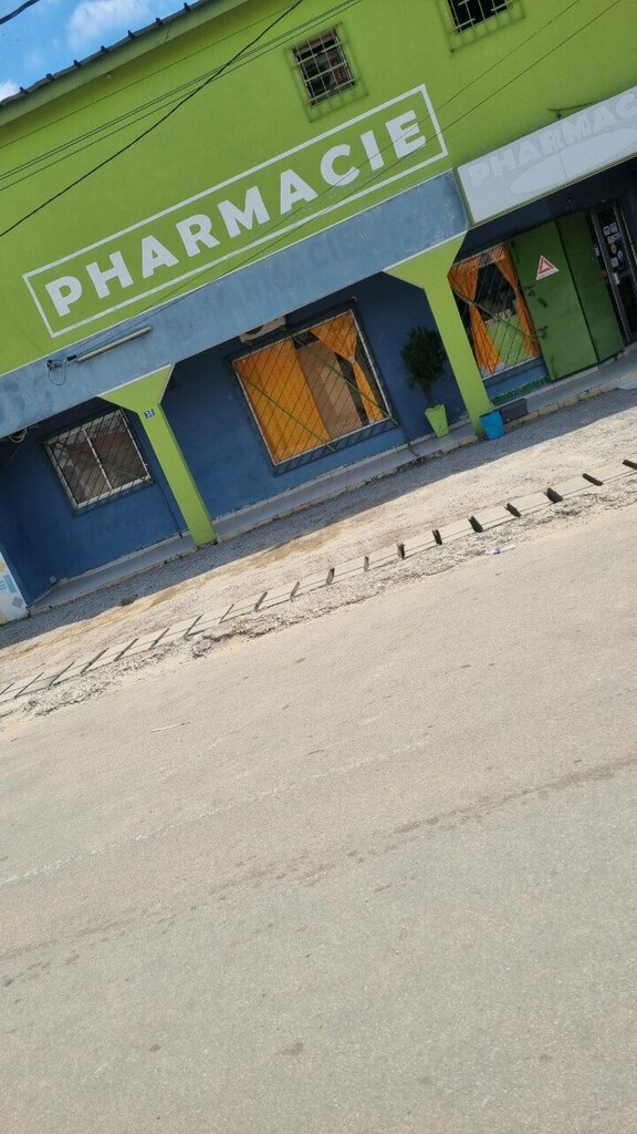 Pharmacy M'pouto Pharmacy, Abidjan, photo