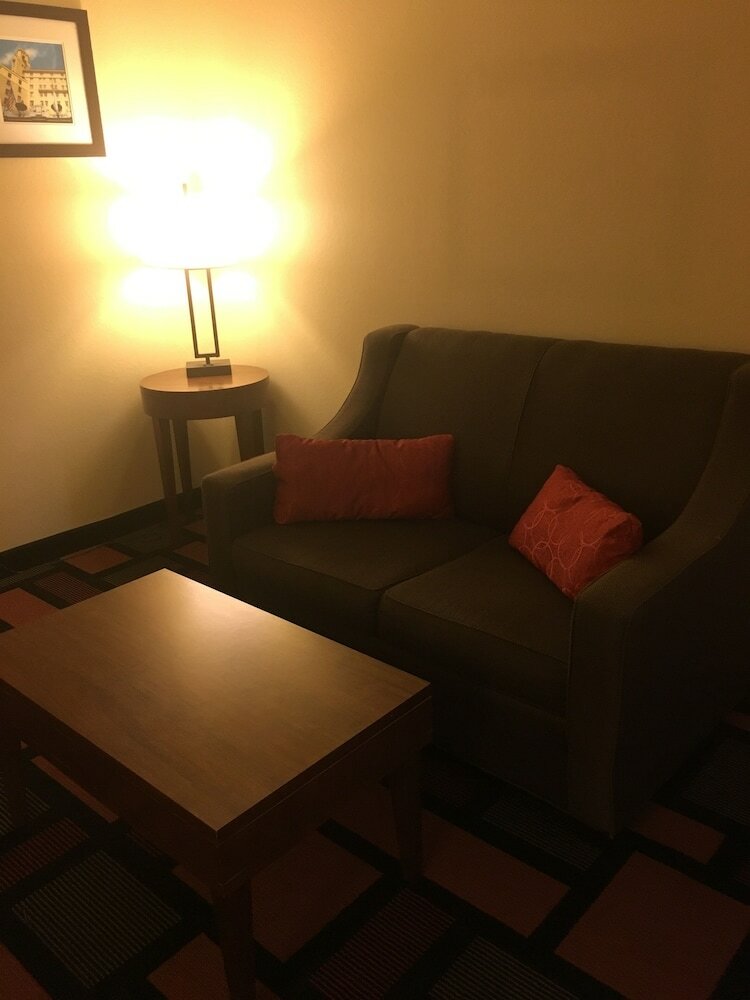 Фото Quality Inn & Suites