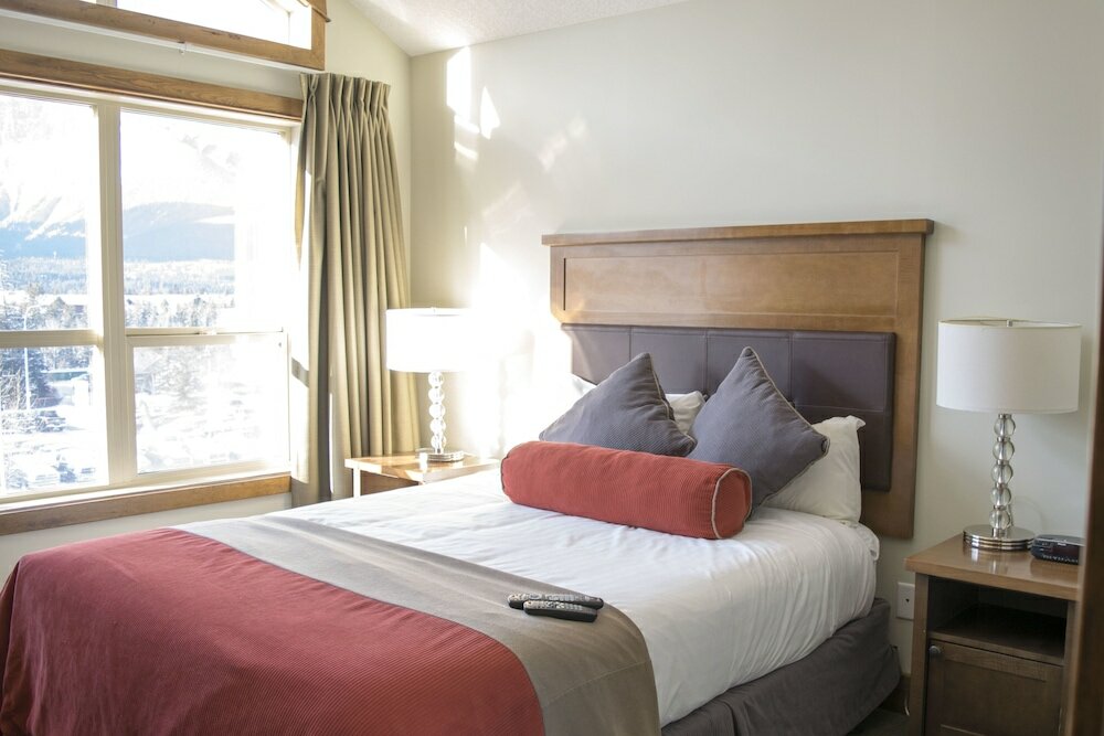 Фото Fire Mountain Lodge