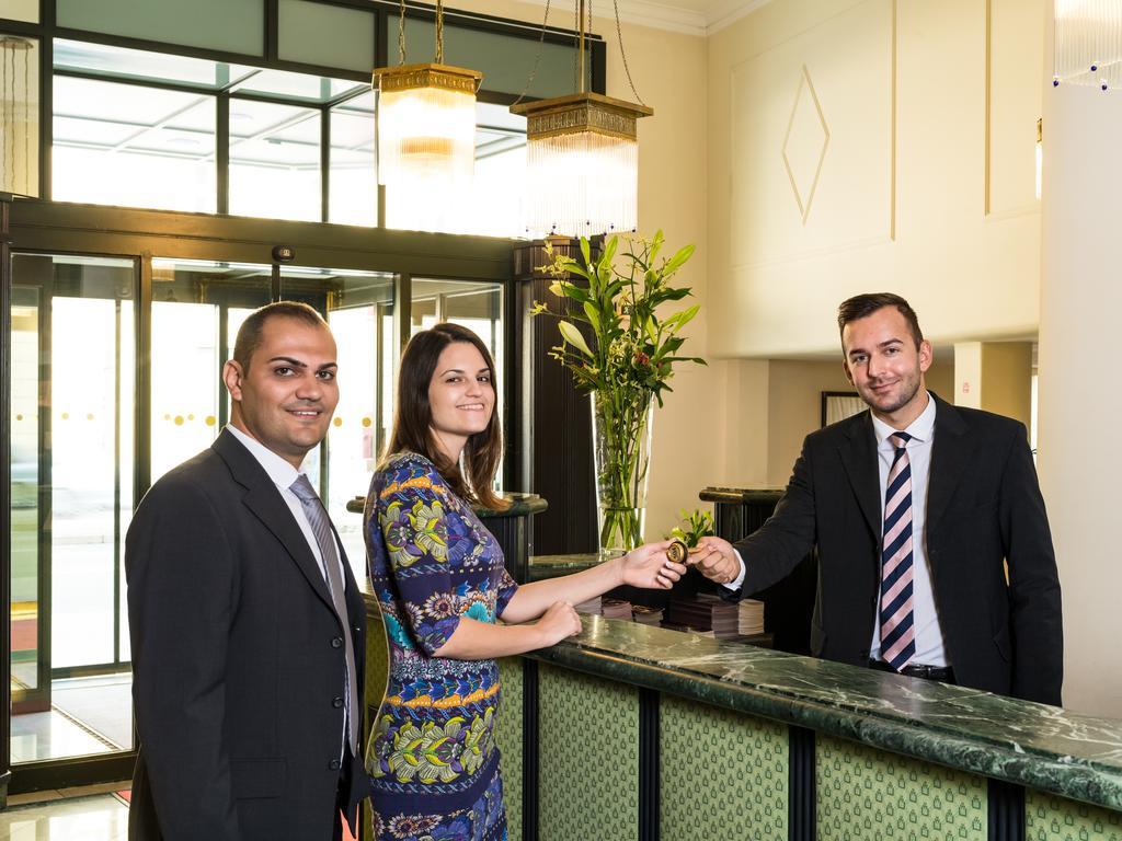 Фото Hotel Johann Strauss