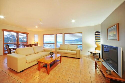 Гостиница At Boathaven Bay Holiday Apartments