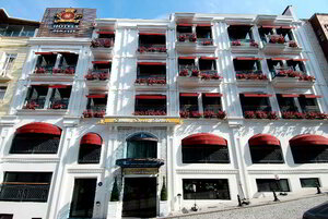 Dosso Dossi Hotels Old City (Istanbul, Fatih, Alemdar Neighborhood, Alaykosk Avenue, 12), hotel