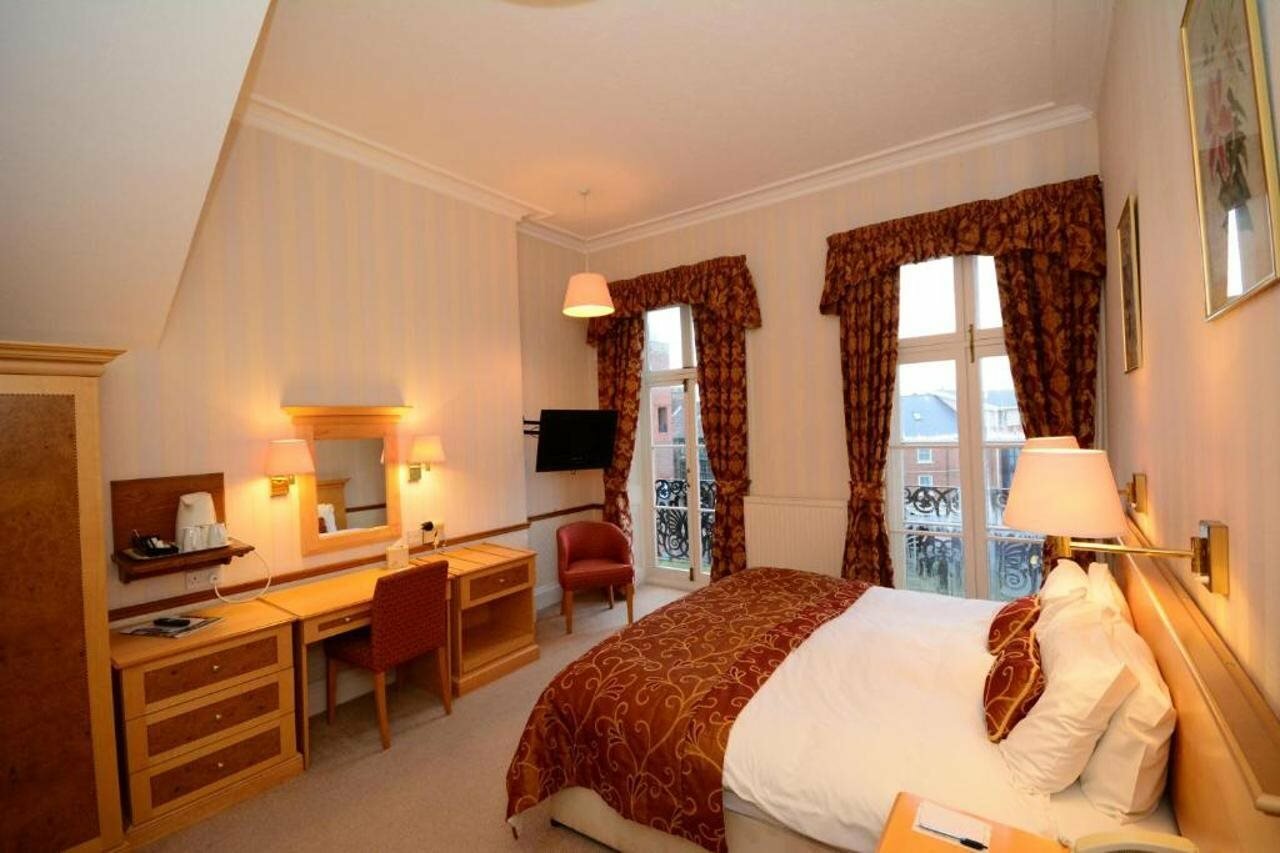 Фото The Crescent Hotel