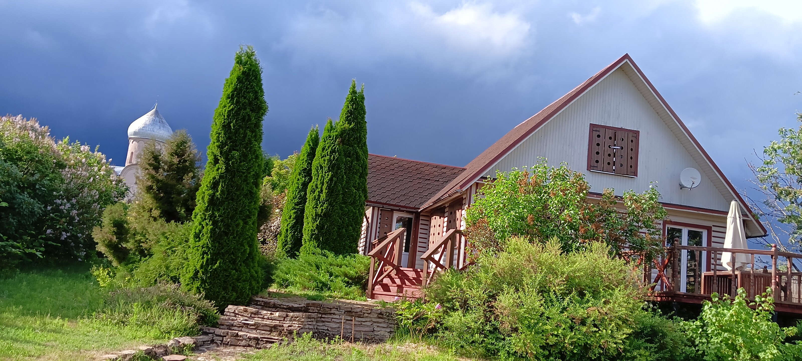 Фото отеля 1