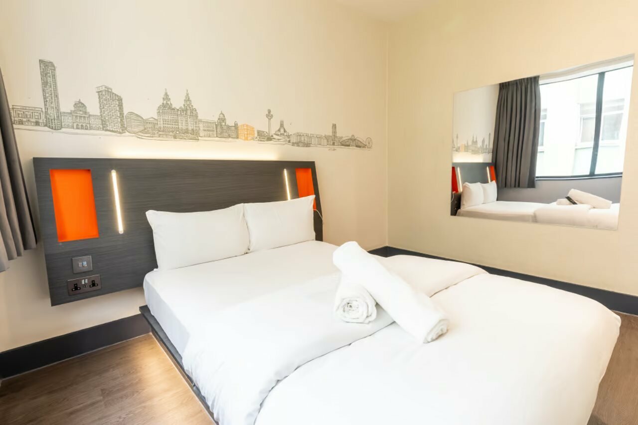 Фото EasyHotel Liverpool City Centre