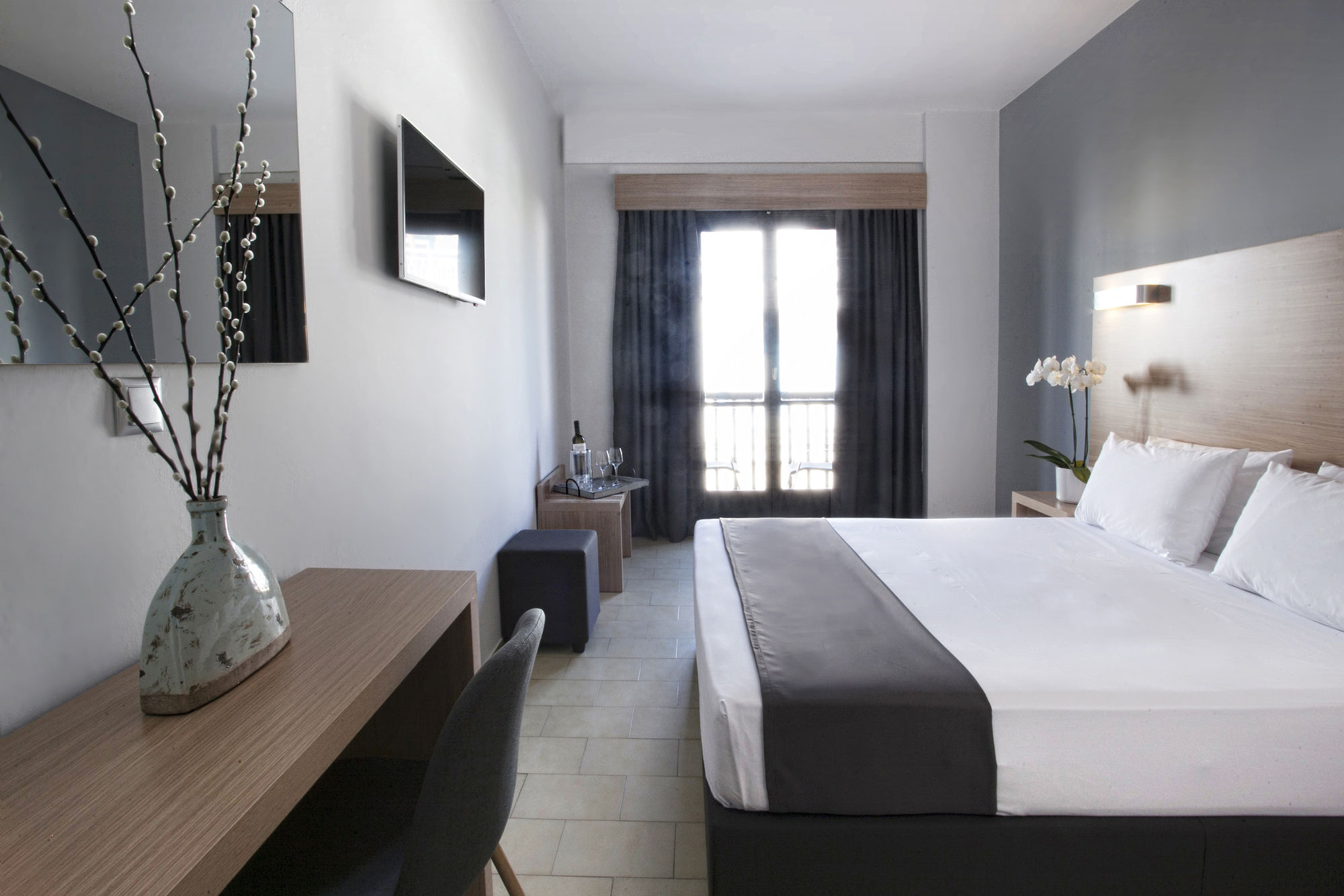 Фото Atlas Hotel Skiathos