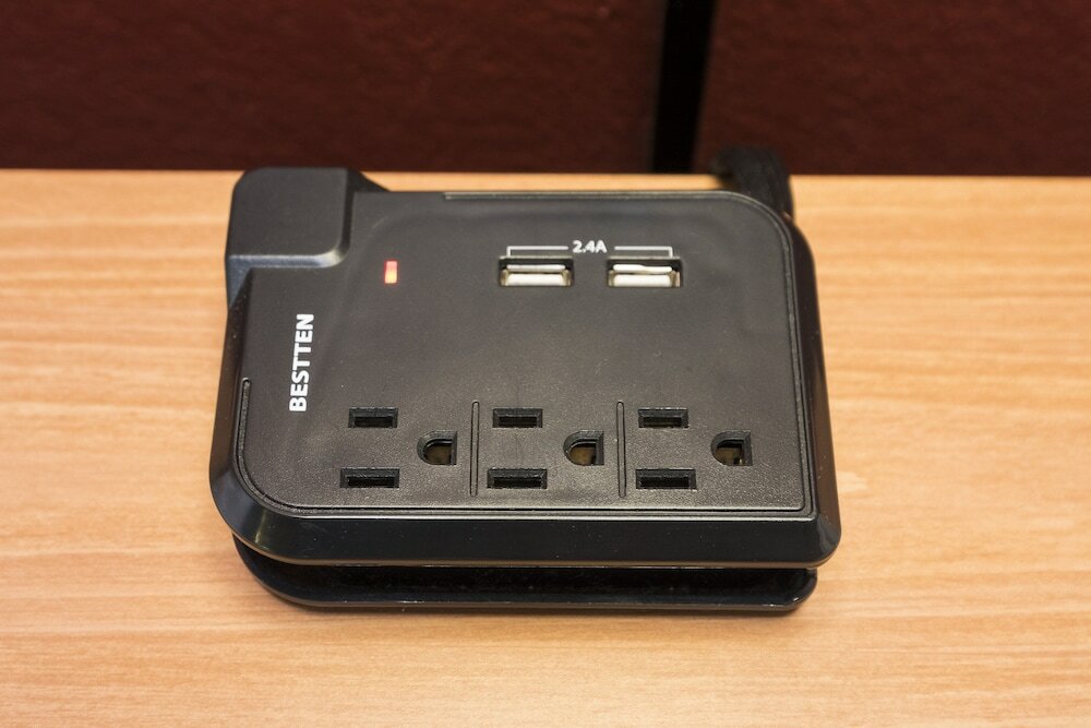 Фото Red Roof Inn & Suites Stafford