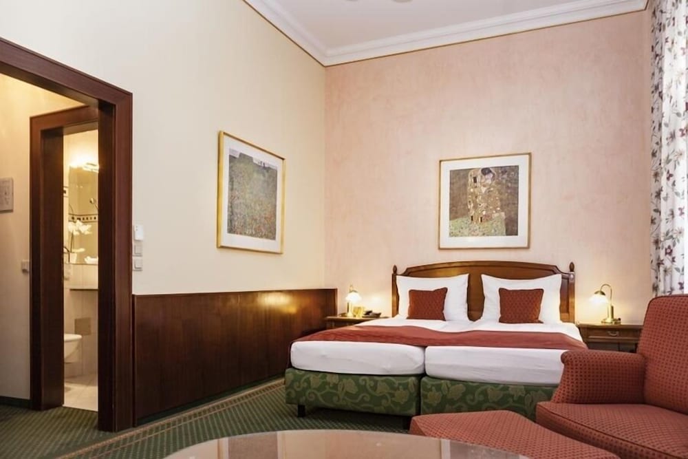 Фото Hotel Park Villa