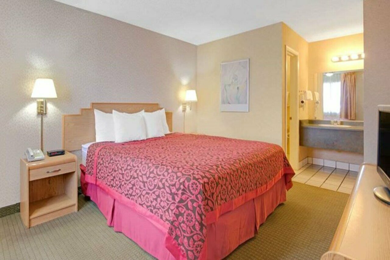 Фото Tree Inn & Suites Albuquerque