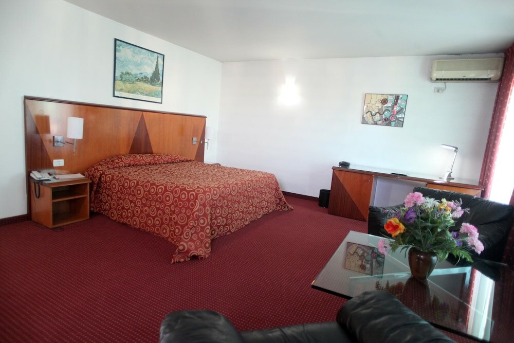 Фото Cristal Palace Hotel