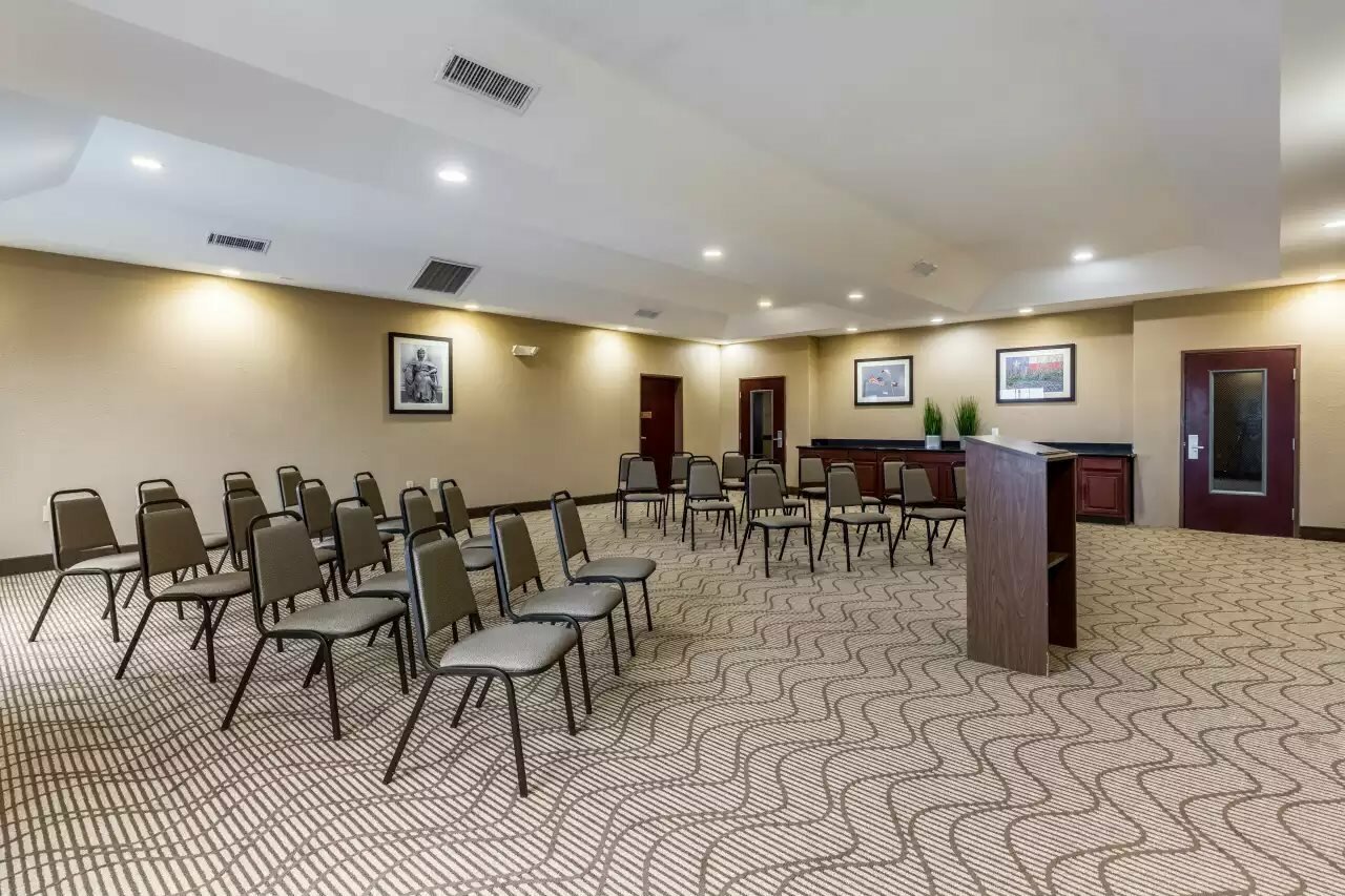 Фото Comfort Suites Galveston