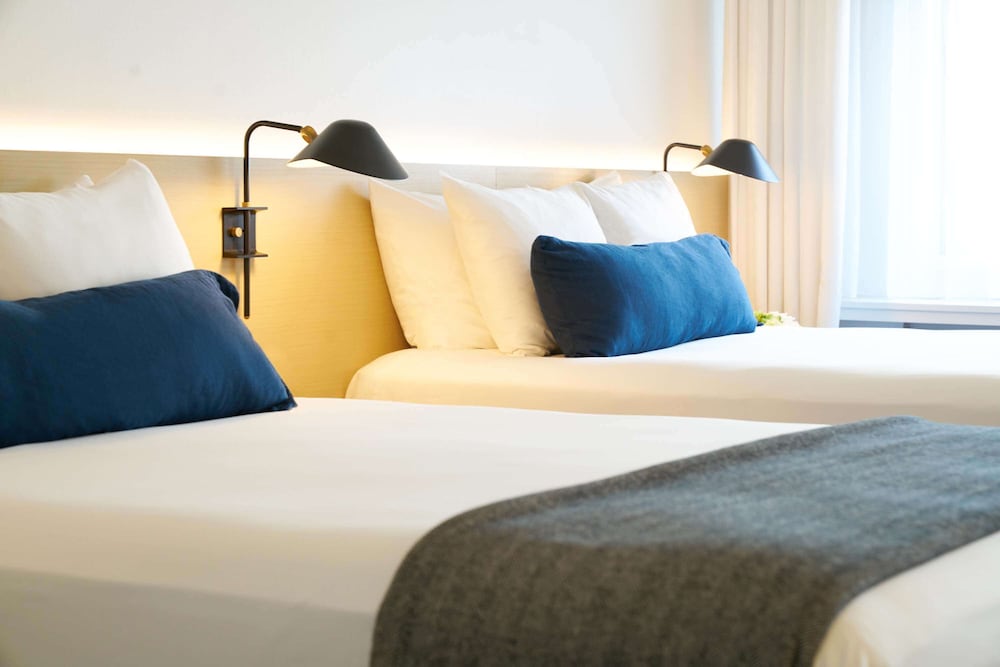 Фото Ambassador Chicago