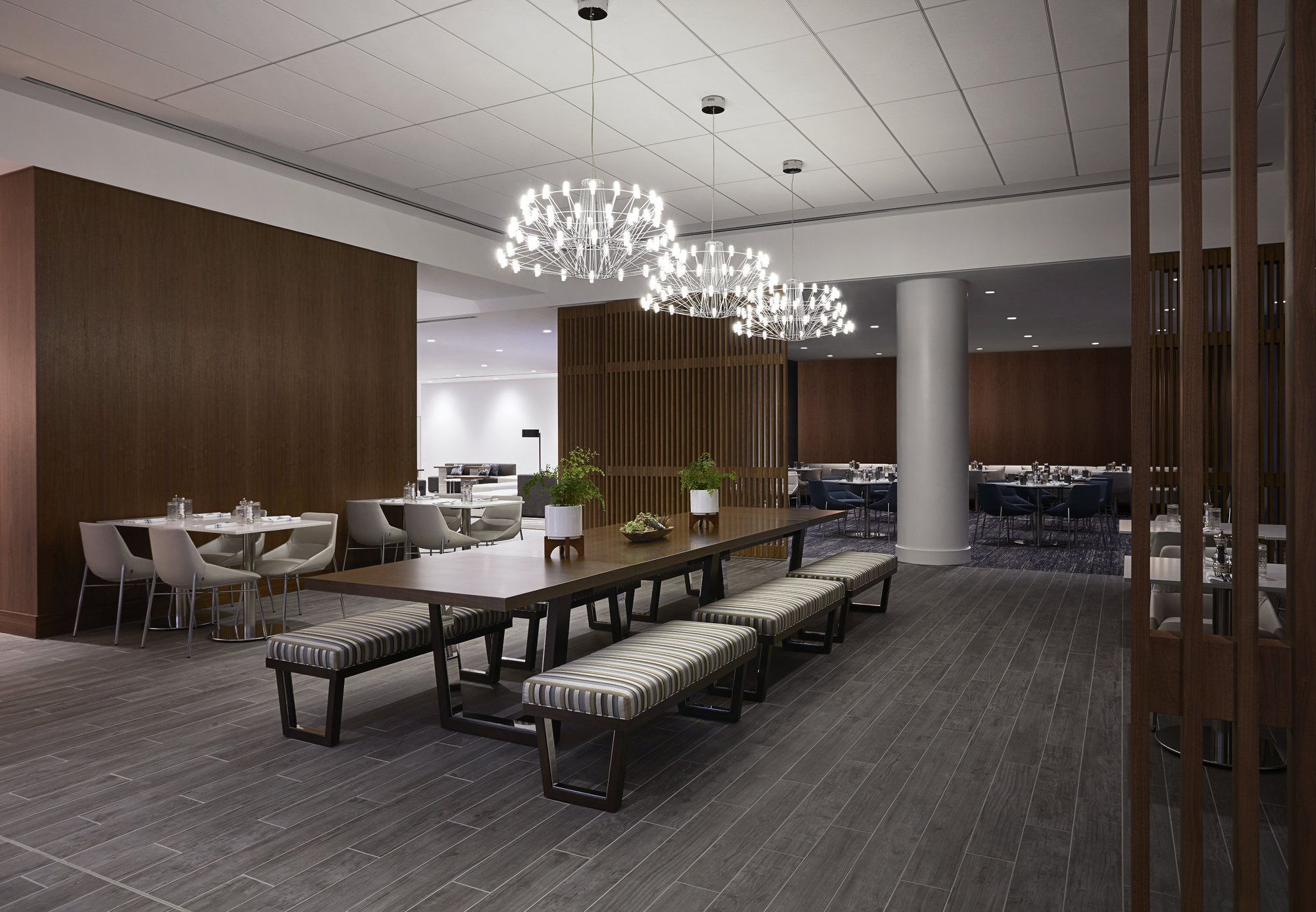 Фото Long Island Marriott