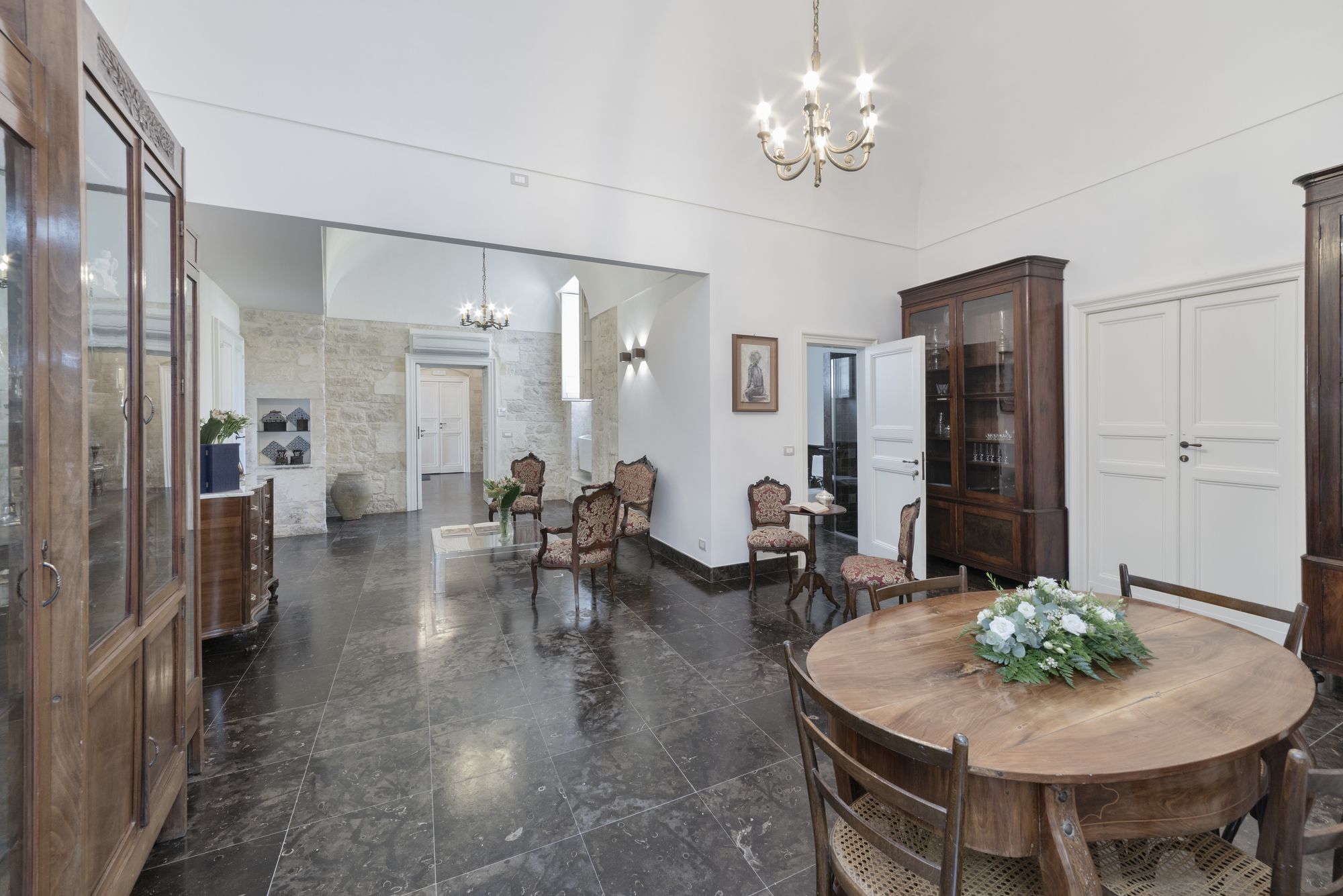 Фото Edel Emotional Domus Et Luxury