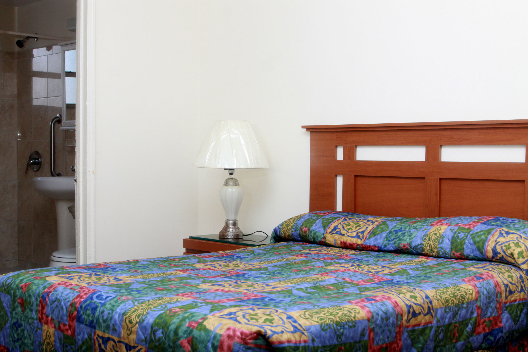 Фото The Diane Oceanfront Suites