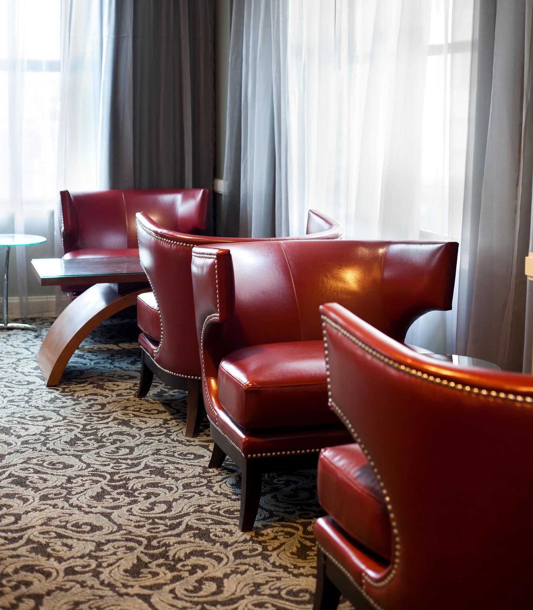 Фото Ambassador Hotel Wichita, Autograph Collection