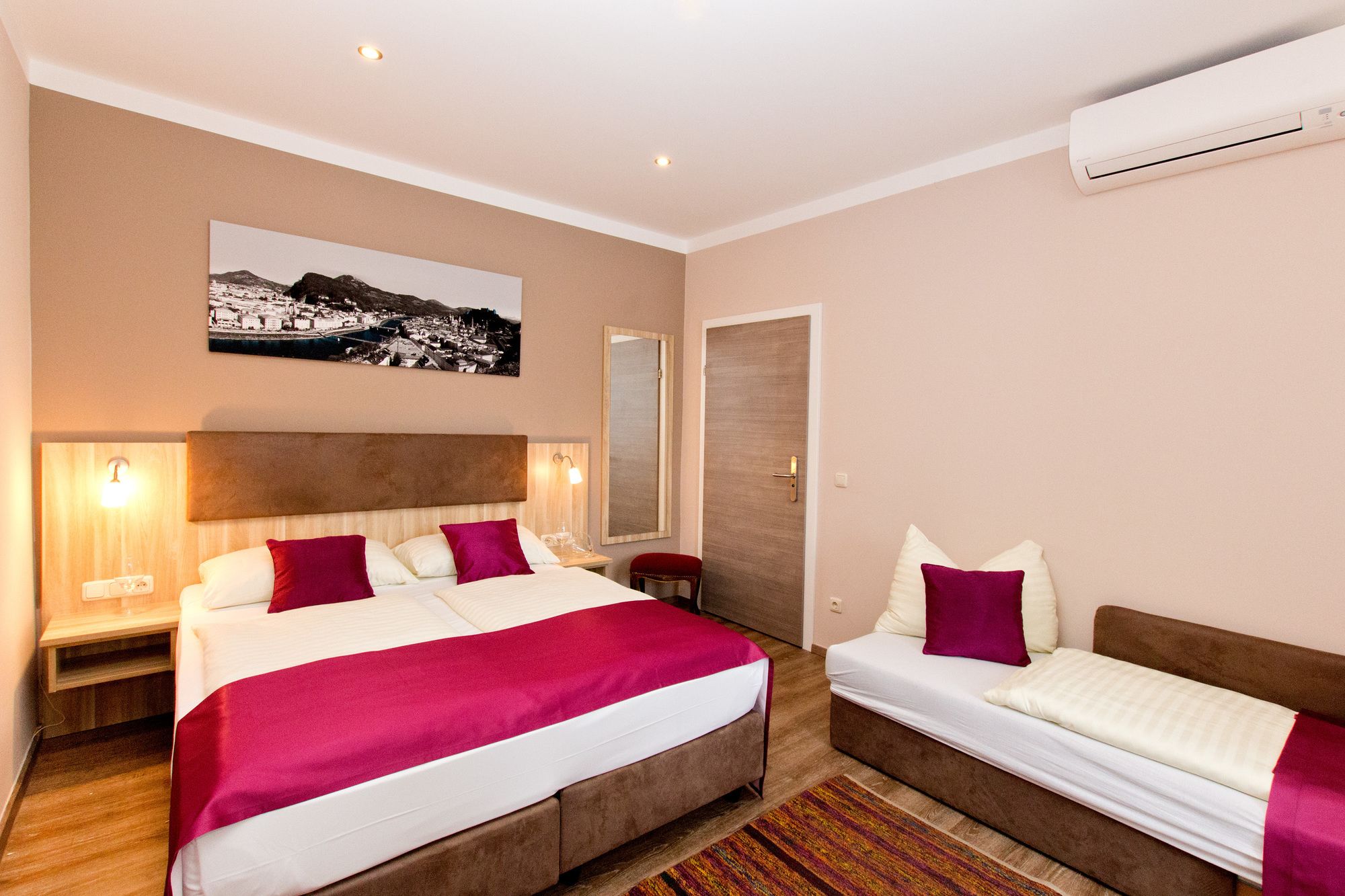 Фото Hotel Das Junior by Max 70